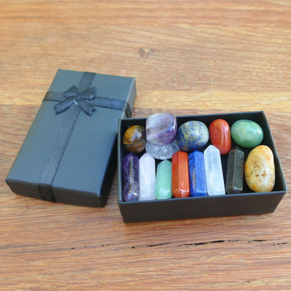 Seven Chakra Crystal Gift Set – Natural Tumble Stones & Crystal Points