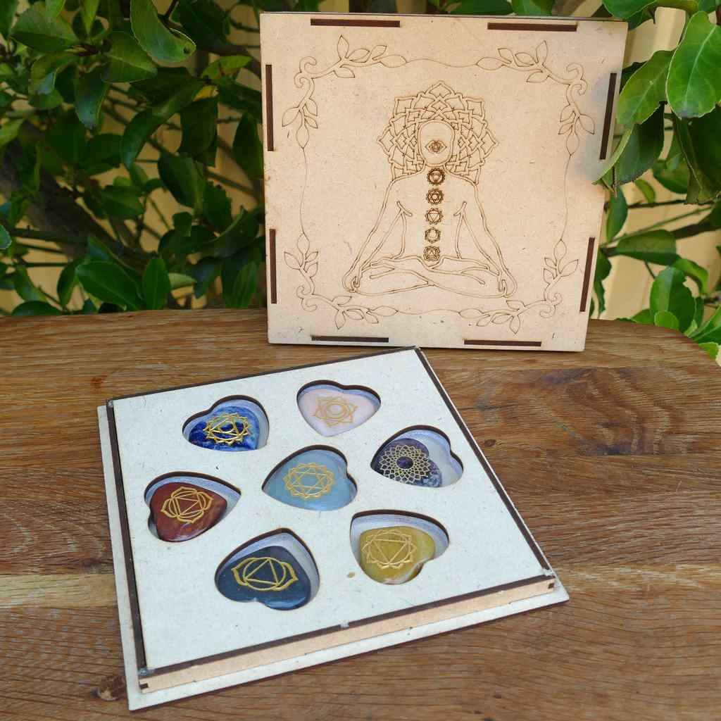 7 chakra stone heart box set