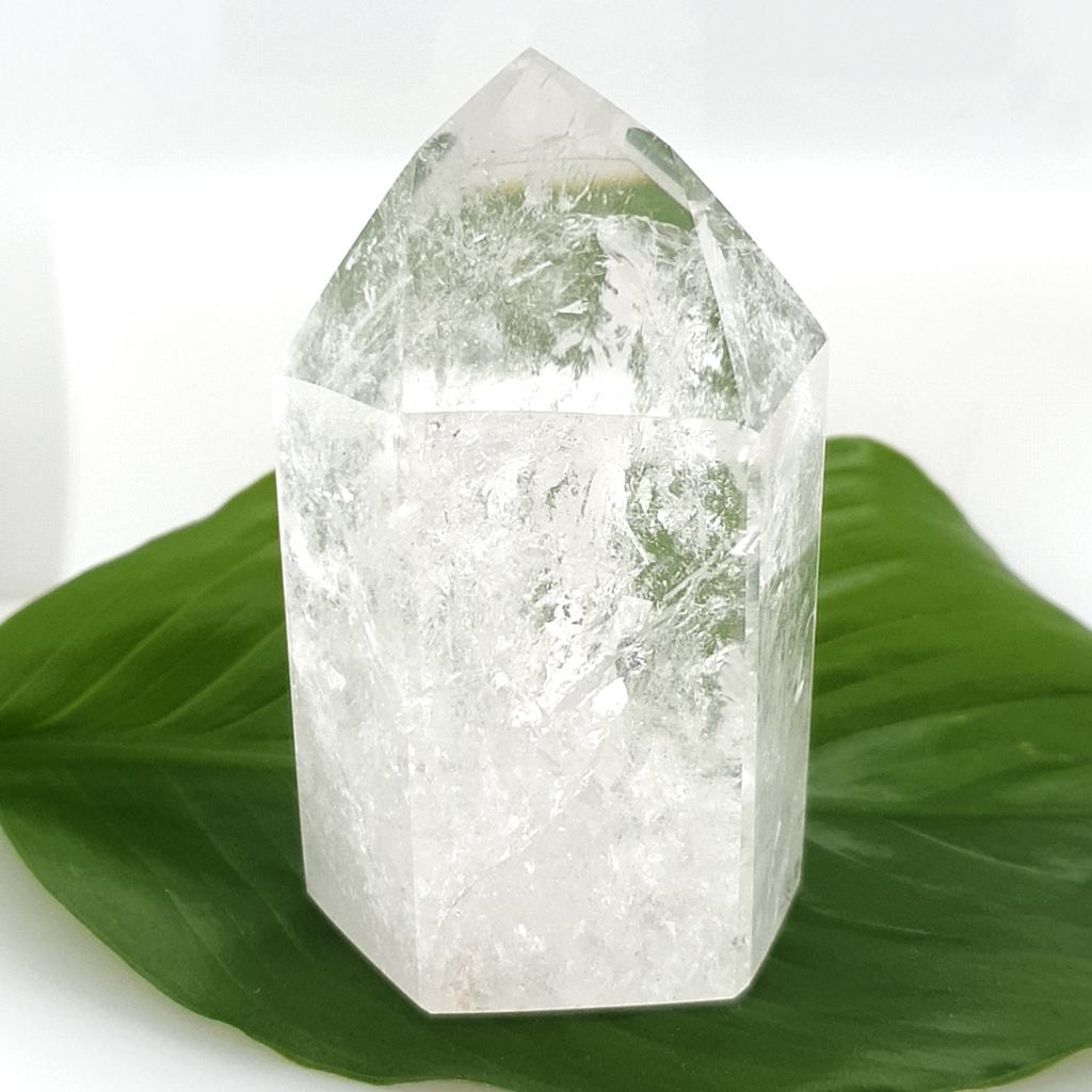 clear quartz polished point