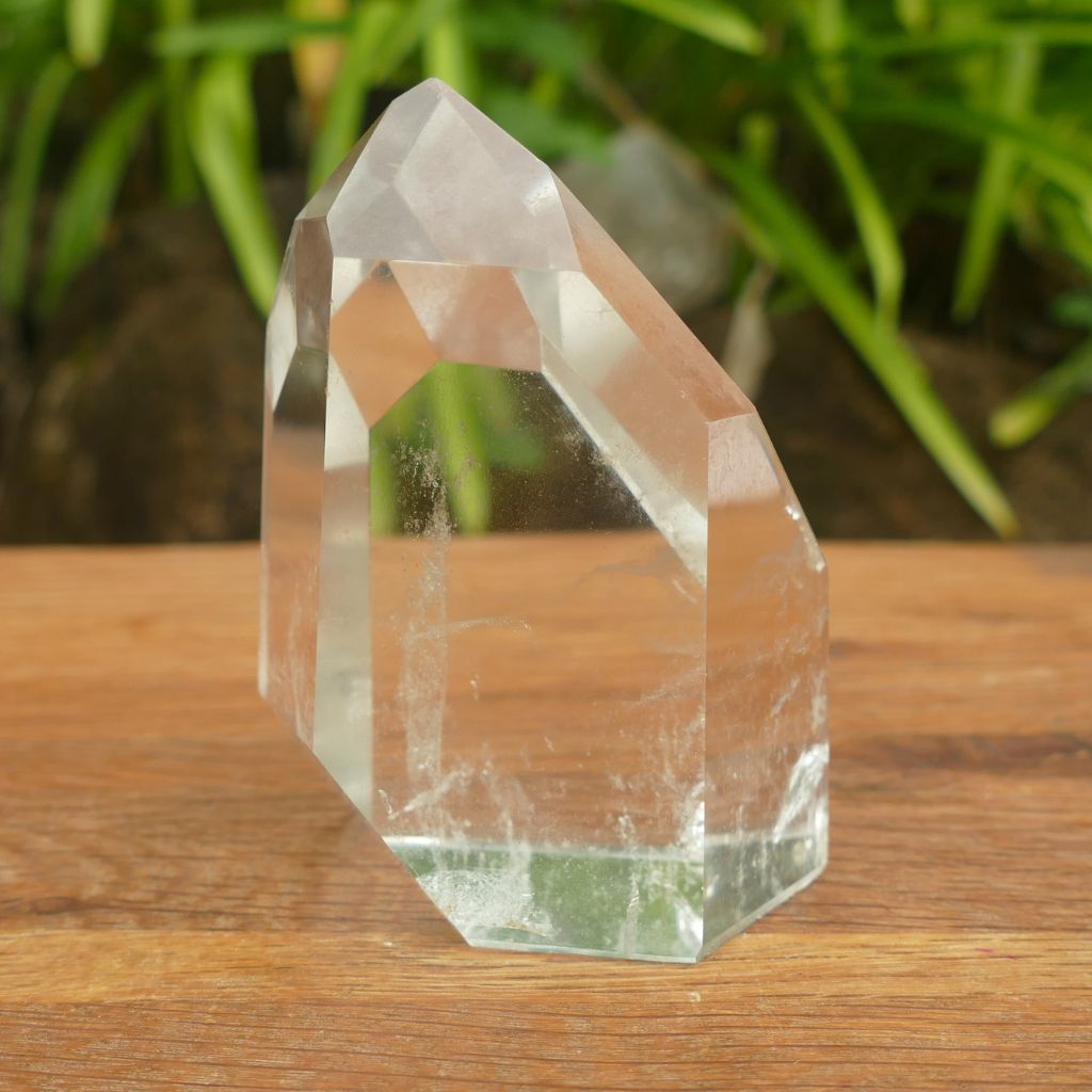 clear quartz polished point