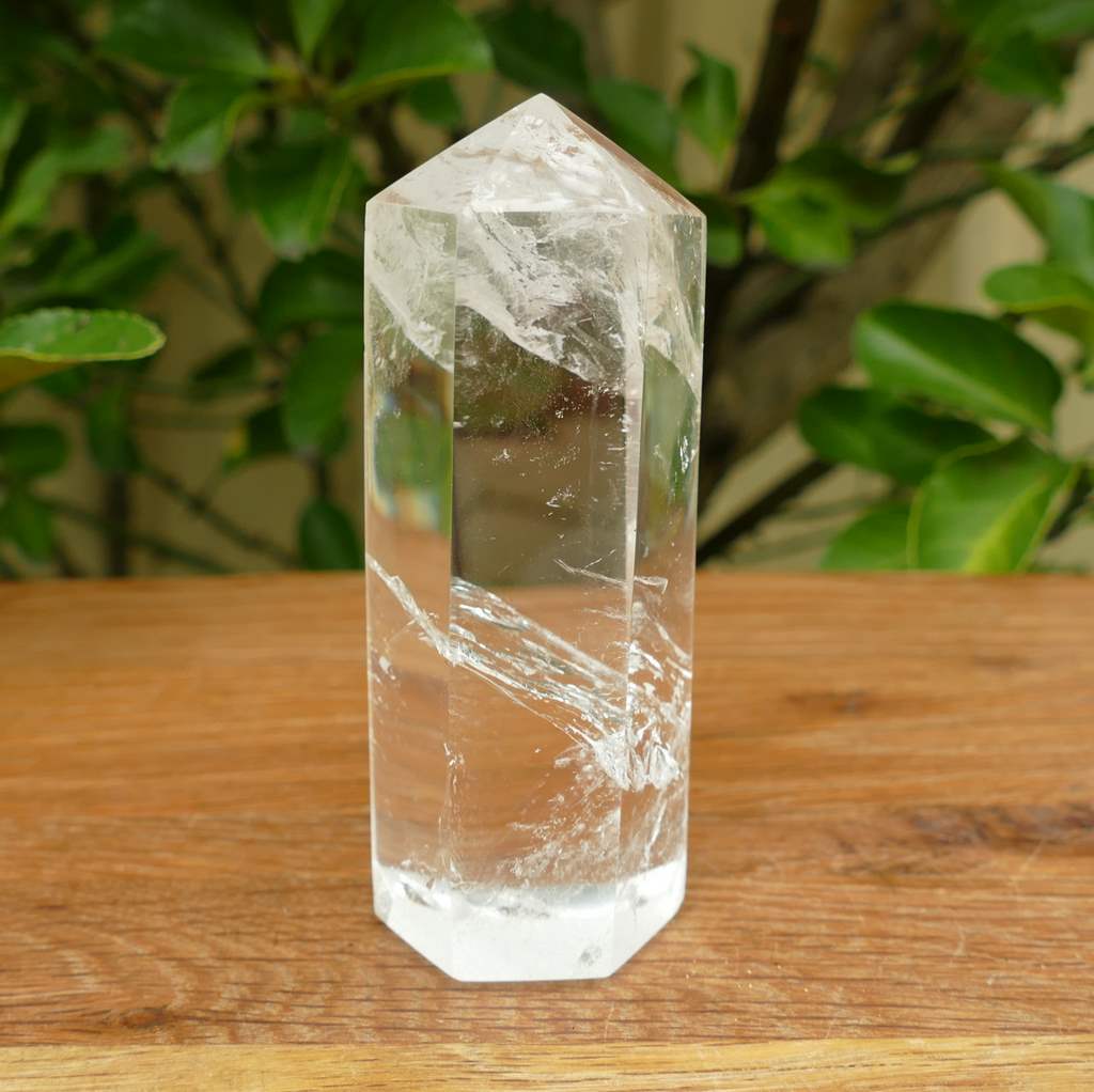 clear quartz polished point
