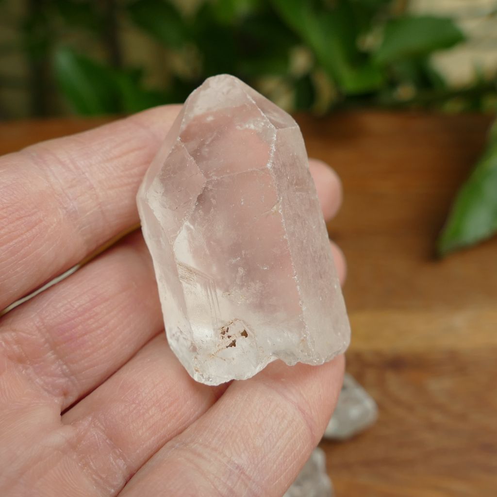 clear quartz rough polished points