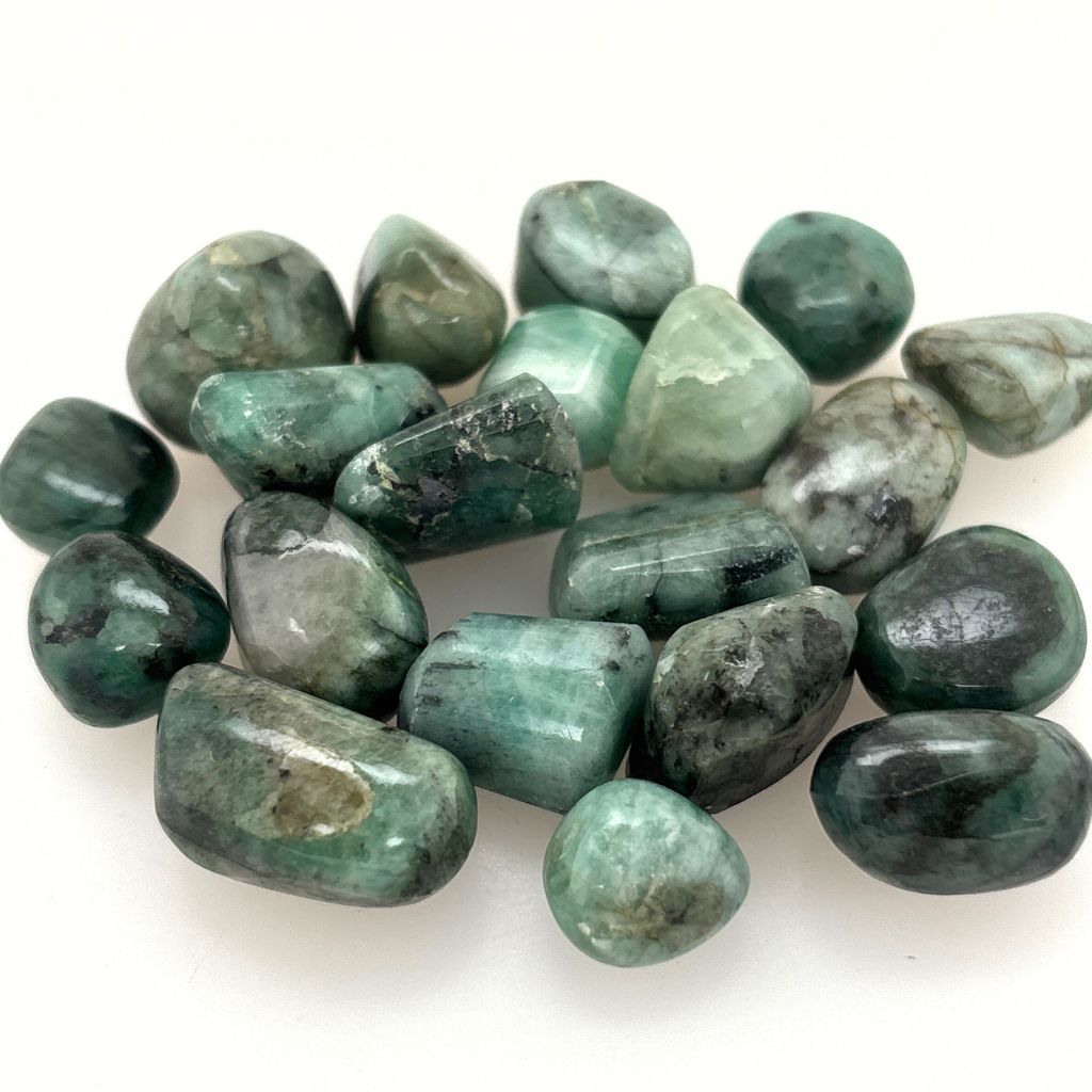 emerald tumble stones