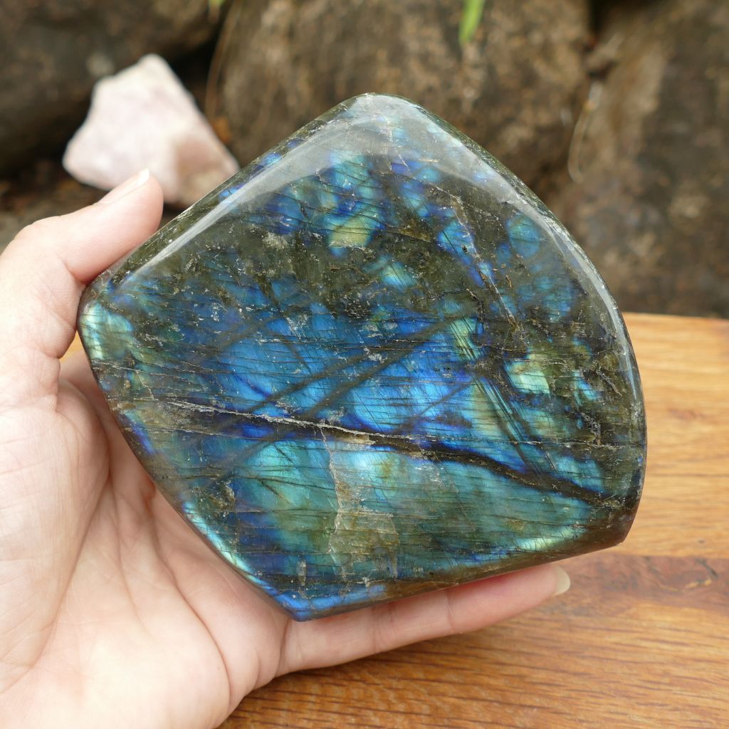 Labradorite polished Free form