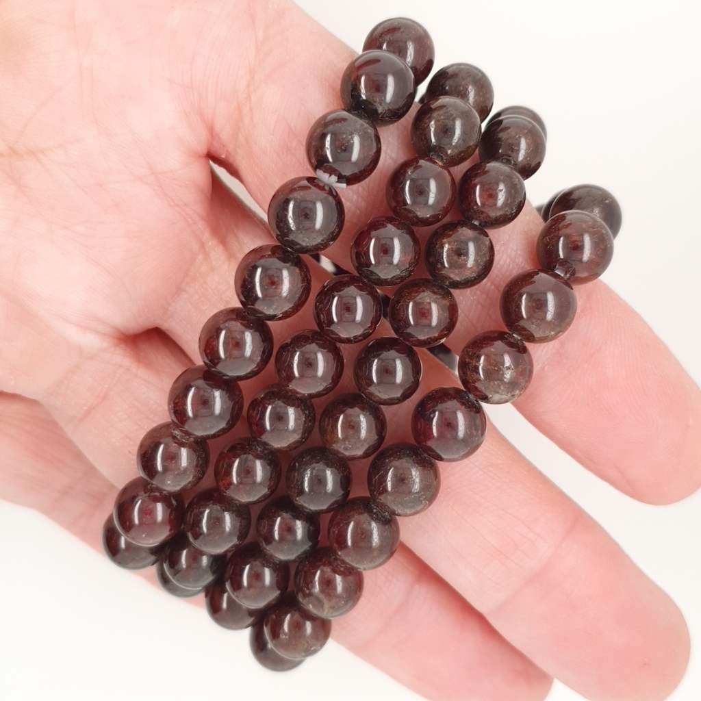 garnet bead bracelet