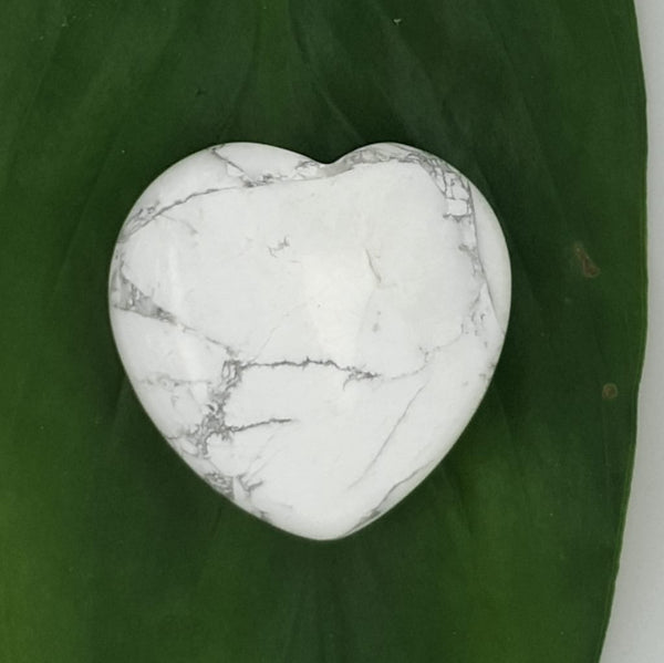 Howlite Heart - Small 30mm - Calming & Peaceful Energy