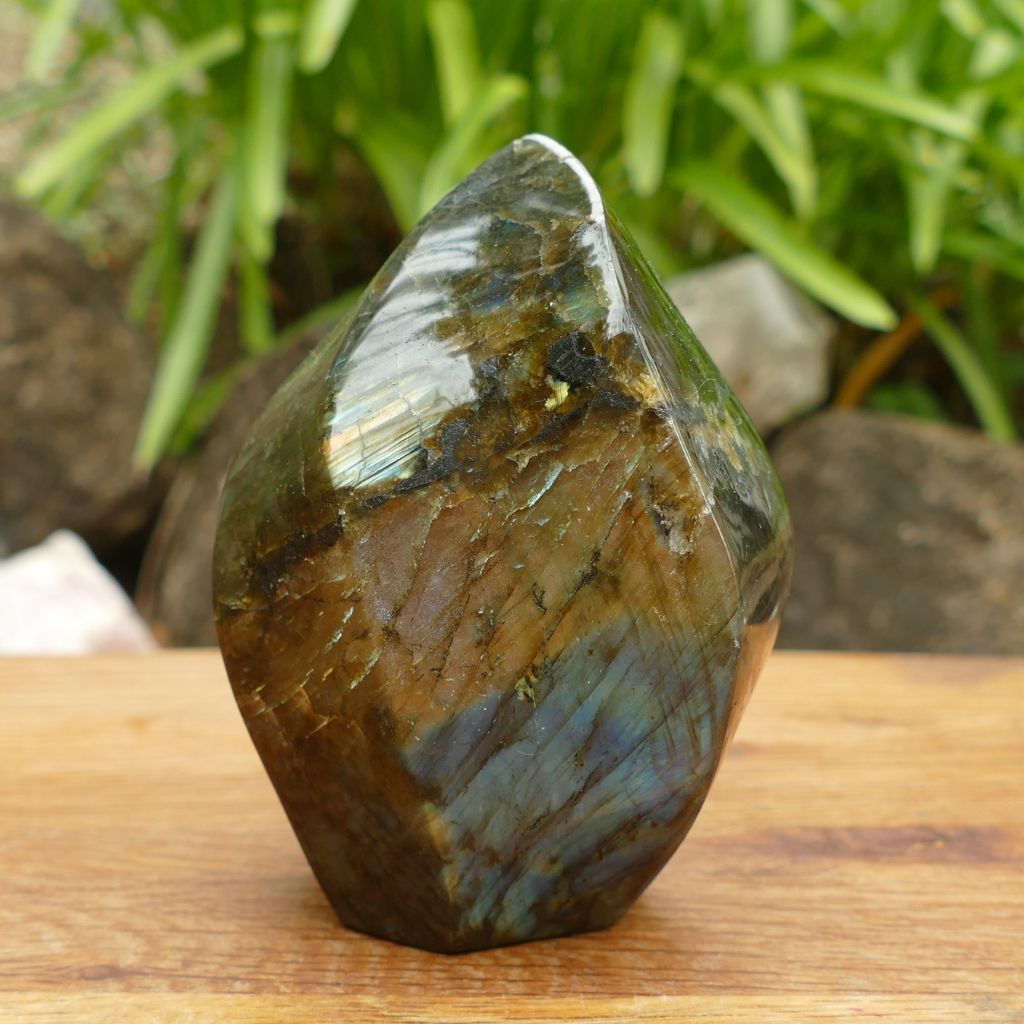 large Labradorite flame