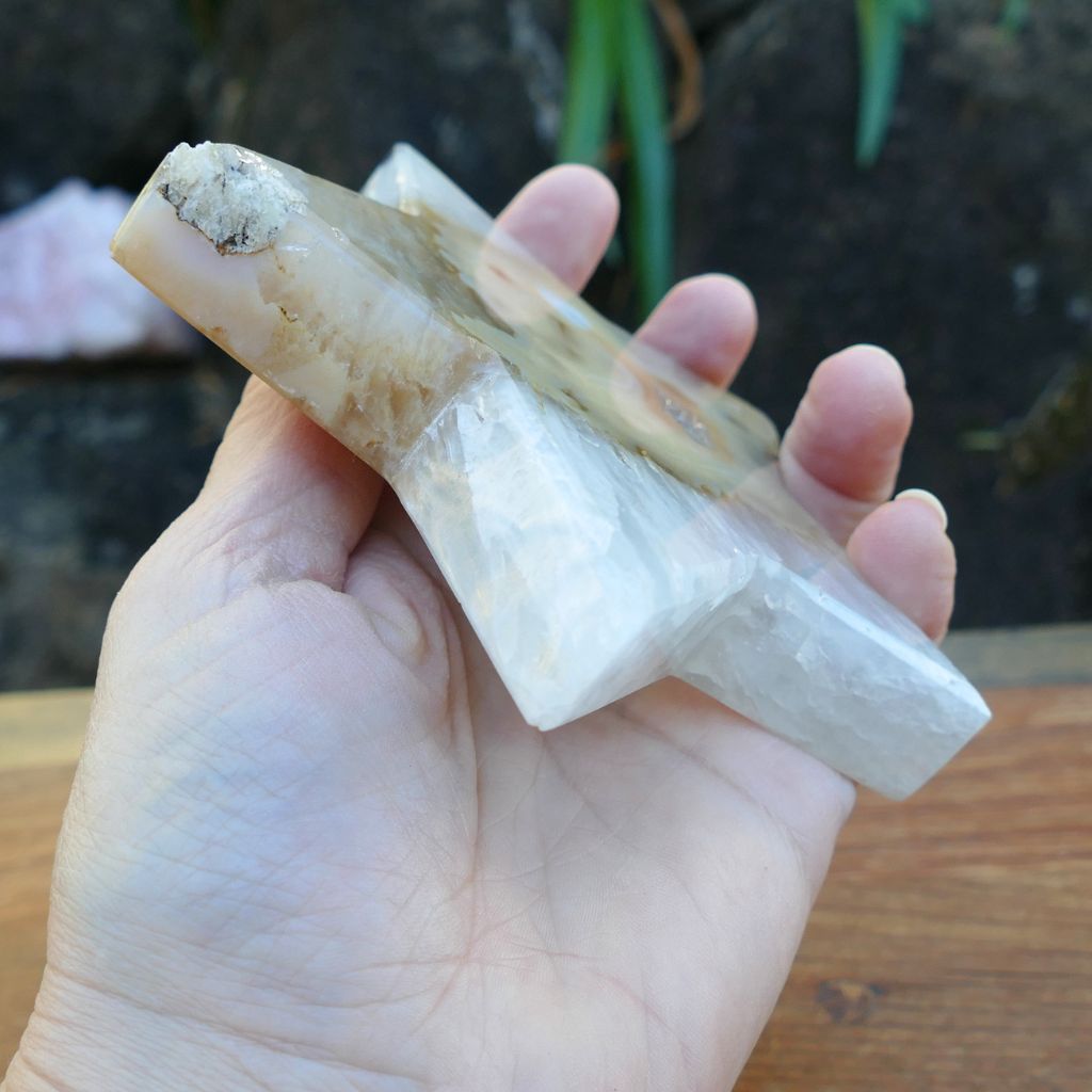 Natural agate crystal star with druzy crystal cavity and cream banding