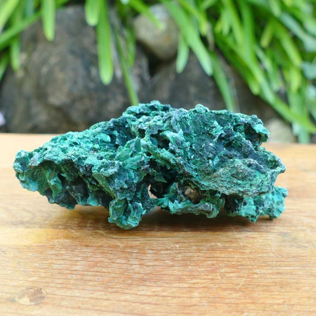 natural-malachite-display-specimen