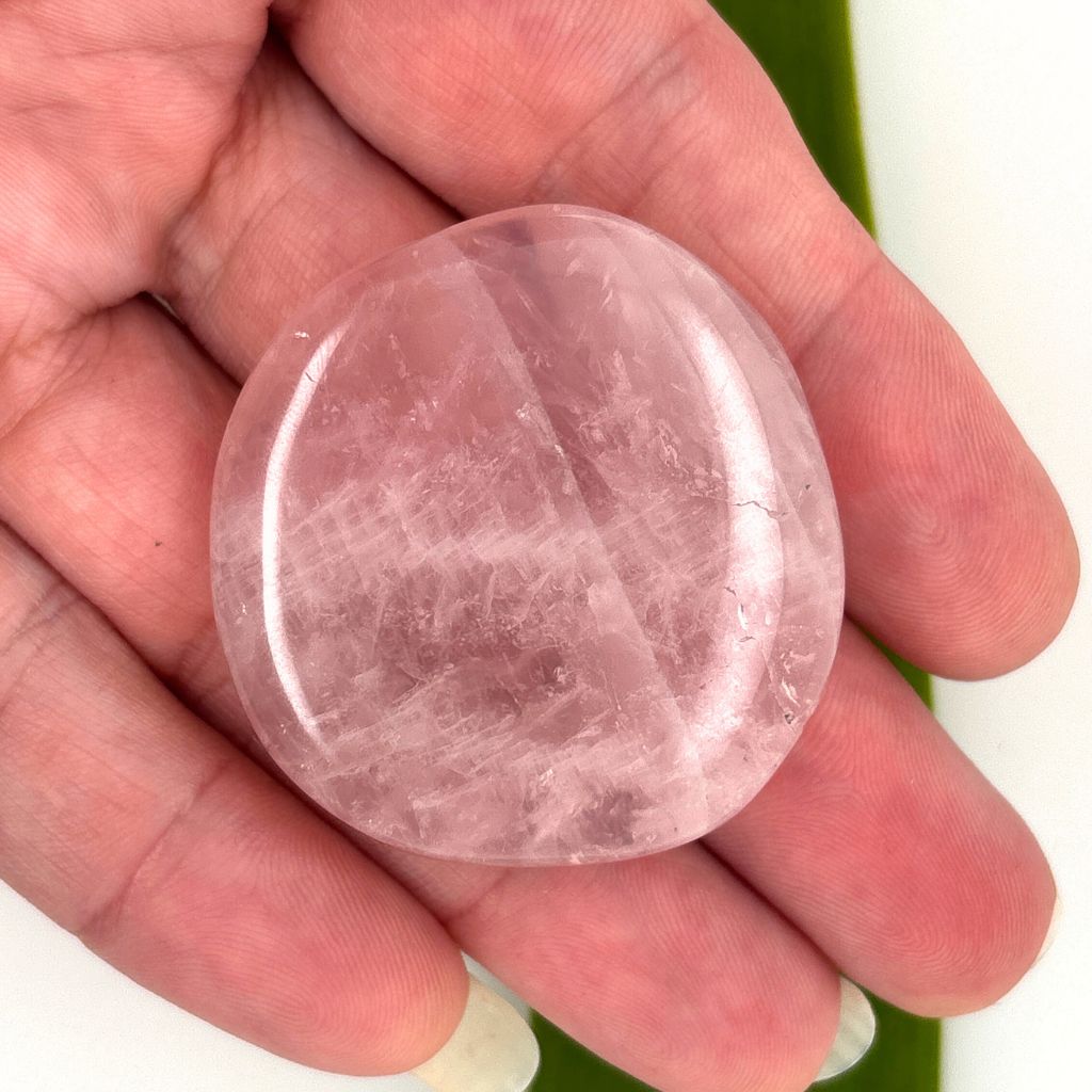 rose quartz palm stone