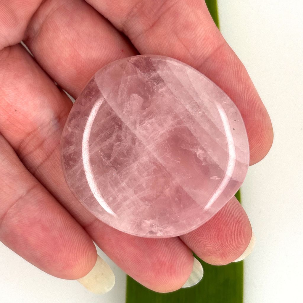 rose quartz palm stone