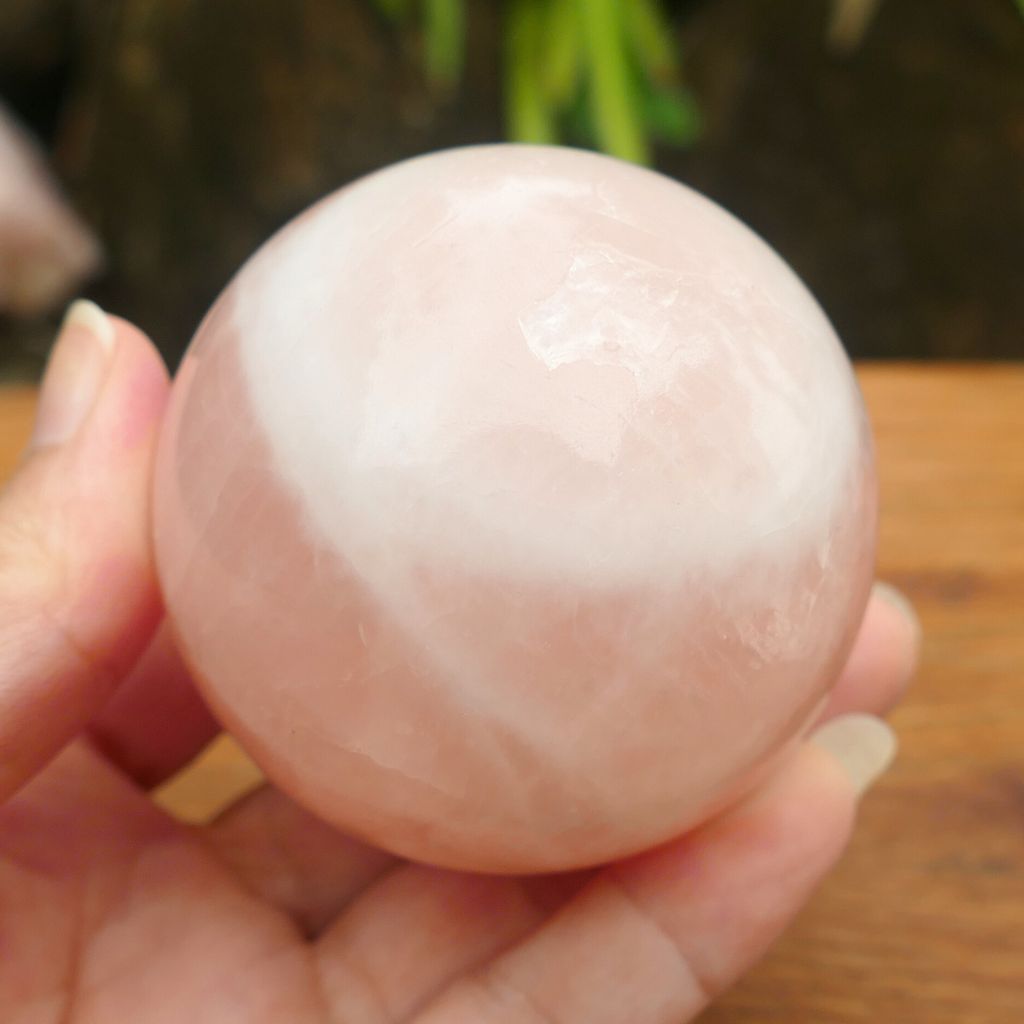 rose quartz sphere