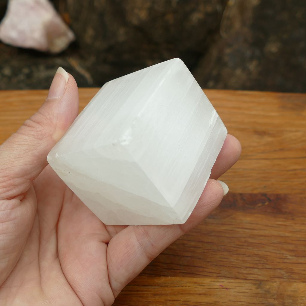 selenite cube