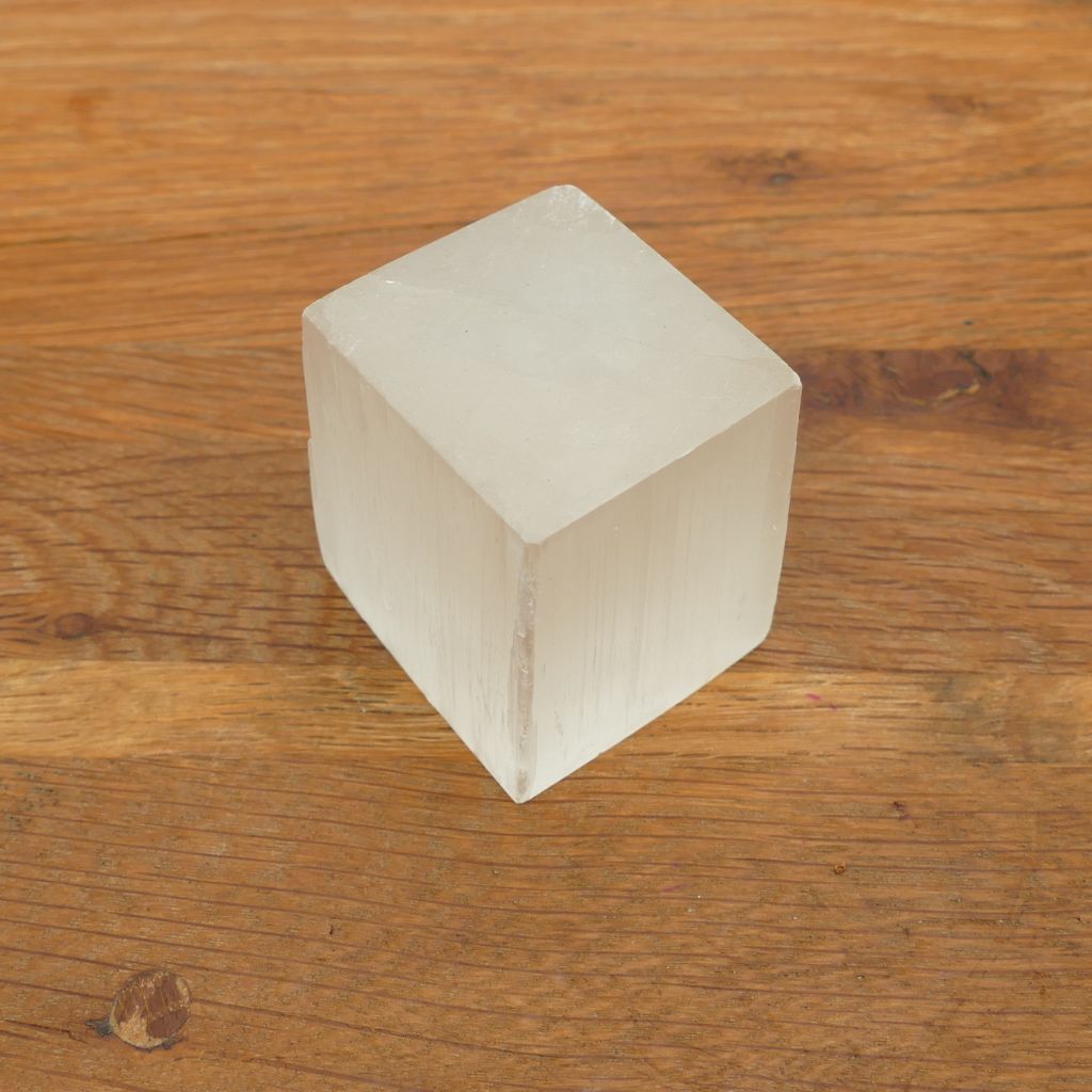 selenite cube
