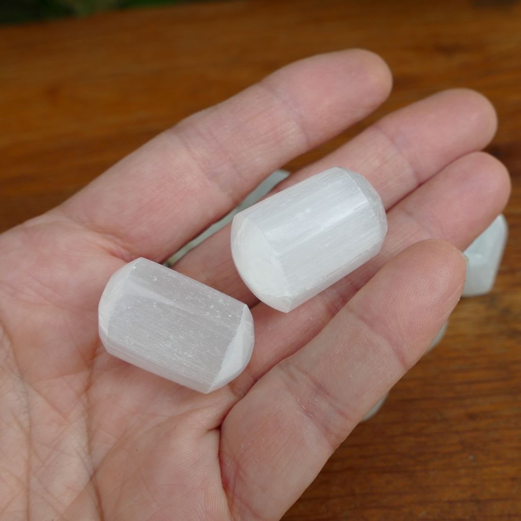 selenite tumble stones