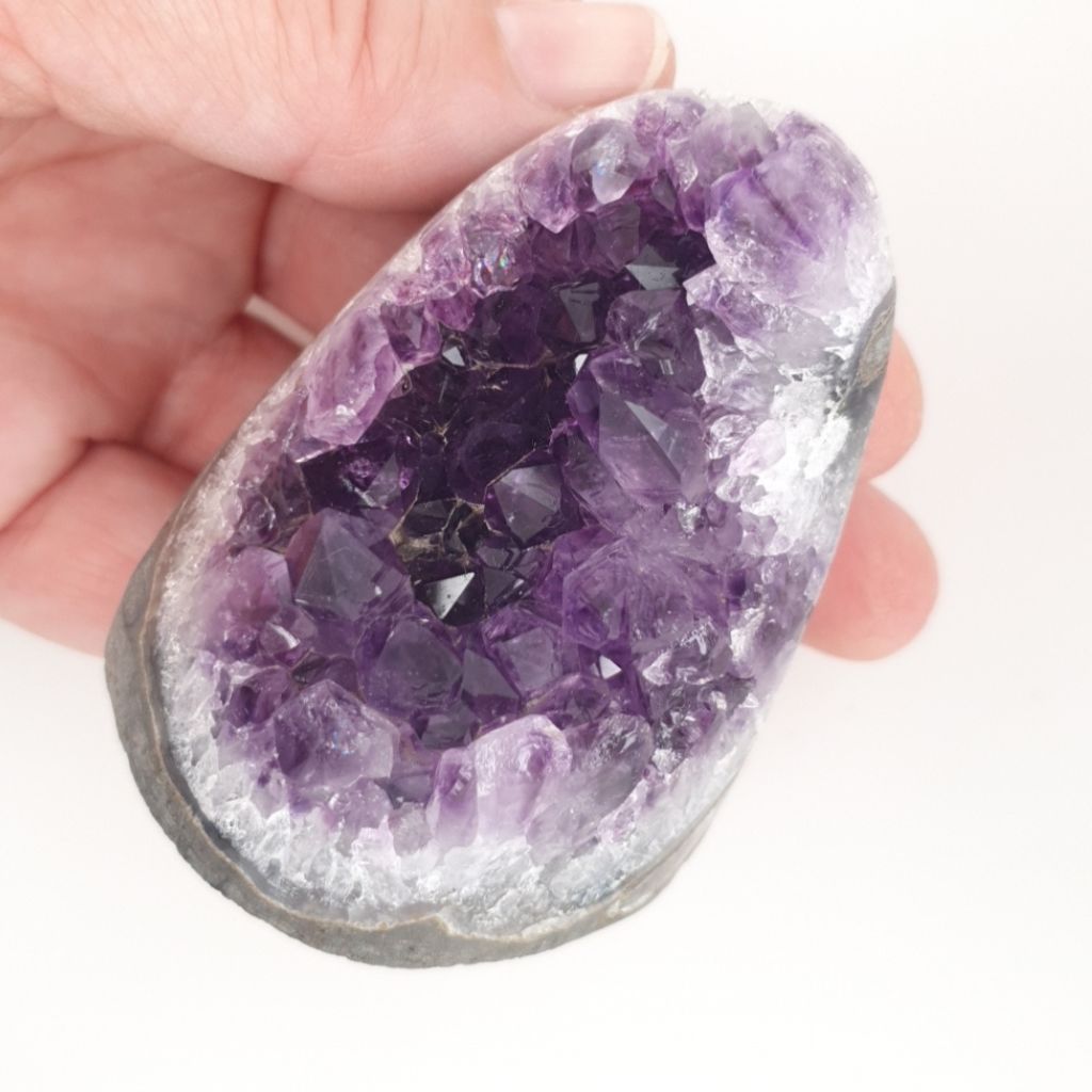 small amethyst cut base cluster