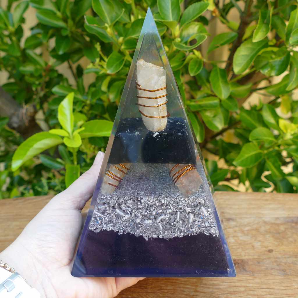 Large Orgonite Pyramid with Black Tourmaline and 5 Quartz Points, Copper and Metal Shavings