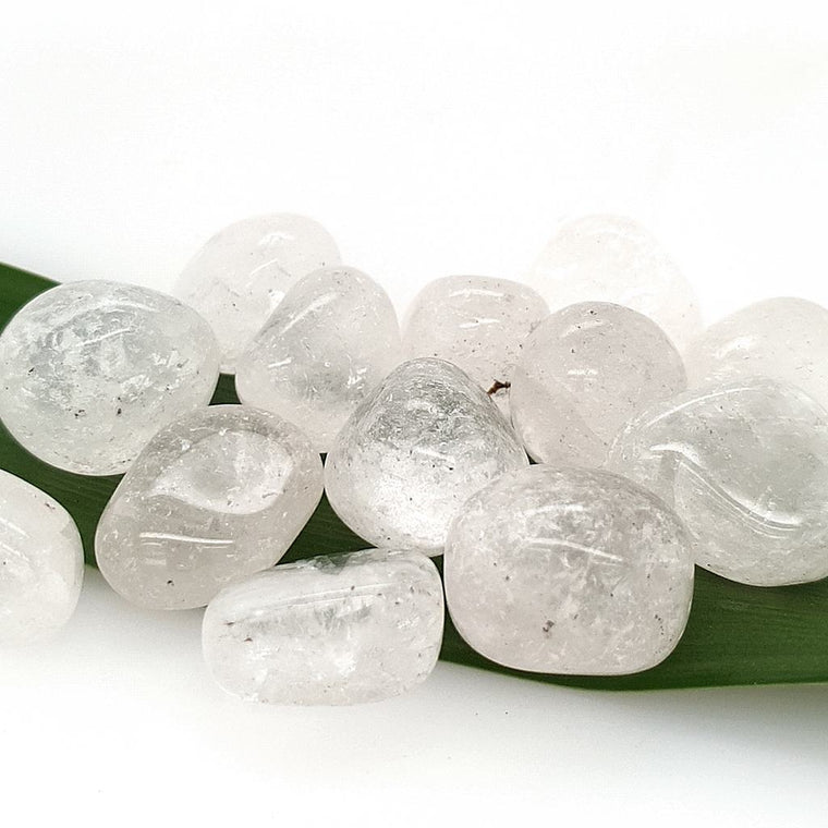 clear quartz tumble stones
