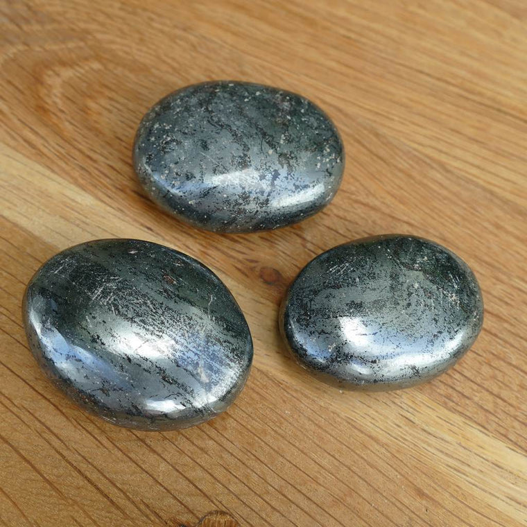 hematite palm stones
